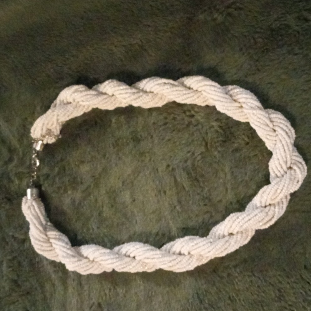 Vintage - White Seed Bead Twisted Necklace
